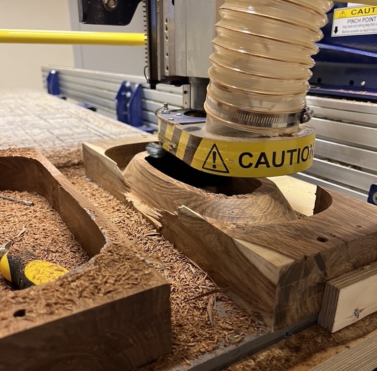 Treverk limt sammen til en blokk